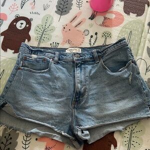 Abercrombie & fitch mom short high rise